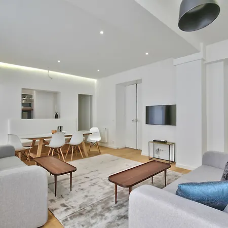 Apartment 69 - Authentic Parisian