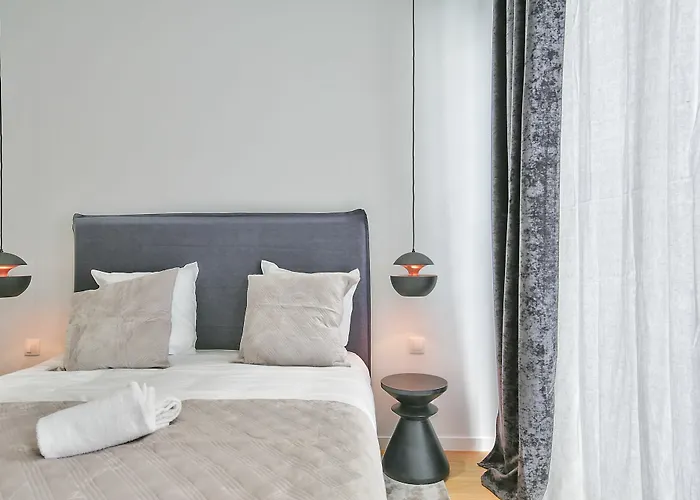 Daire 69 - Authentic Parisian