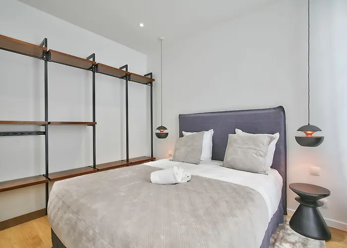 69 - Authentic Parisian Daire *