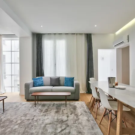 69 - Authentic Parisian Parijs